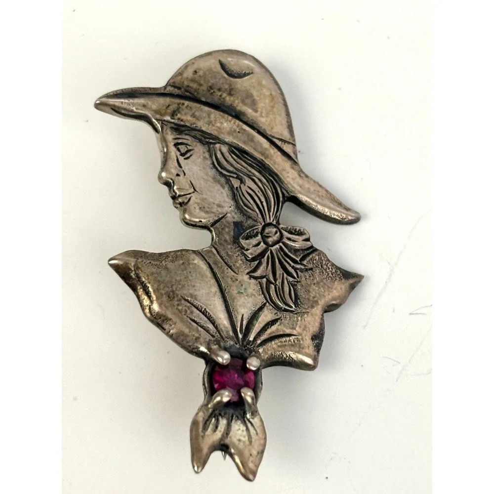 Vintage Sterling Silver Brooch Lady Portrait Red‎ Stone Figural